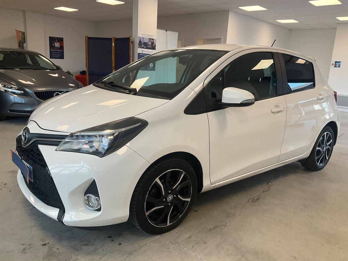 Toyota Yaris 1.4 D-4D Lounge 2016