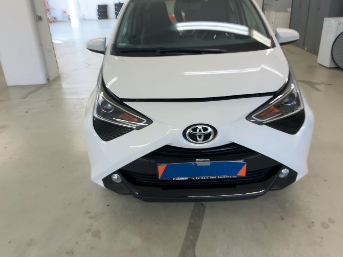 Toyota Aygo 1.0-VVT-i X-Play 2019